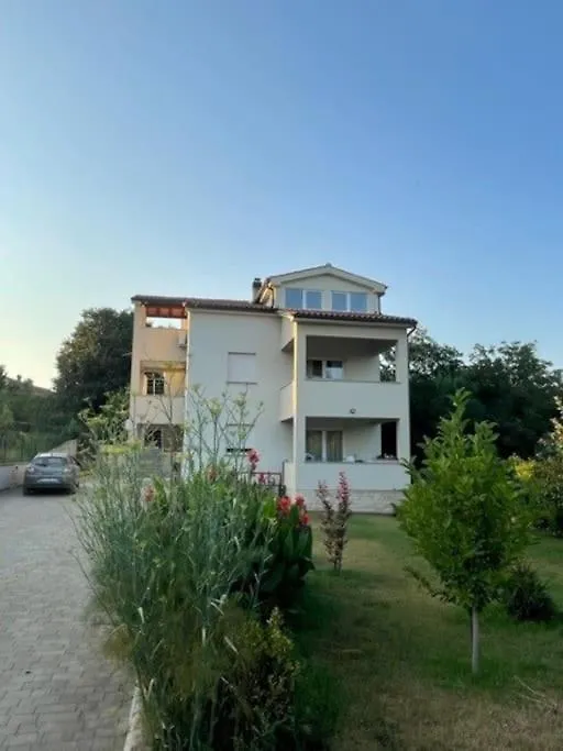 Apartment Tima Pula